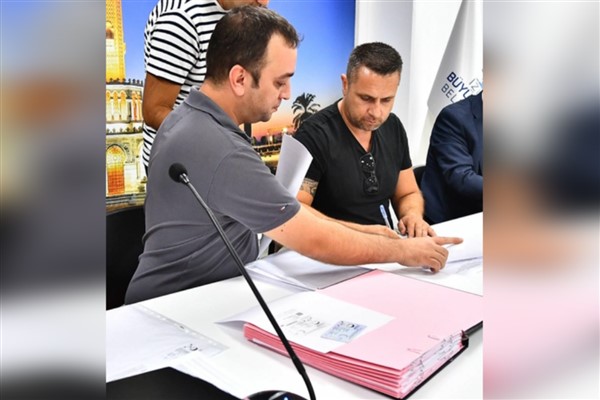 İzmir’de 124 S plaka için imzalar atıldı