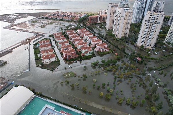 İzmir'de enizin yeniden yükselme riskine karşı teyakkuz sürüyor