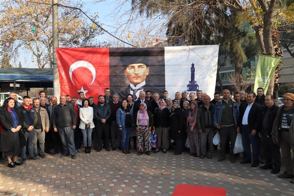 İzmir'de üreticilere küçükbaş hayvan desteği