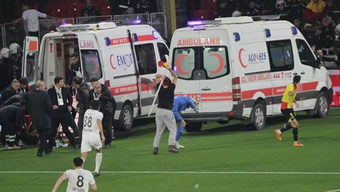 İzmir’de olaylı maç: 2’si çocuk 4 yaralı, 21 gözaltı