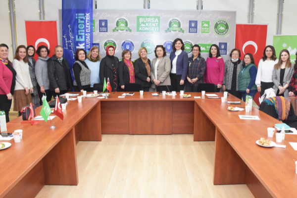 Kadın muhtarlar enerji tasarrufu ve verimliliğini konuştu