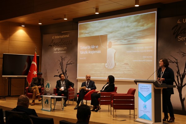 Kadınlarda yalnızlık duygusu 2 kat arttı