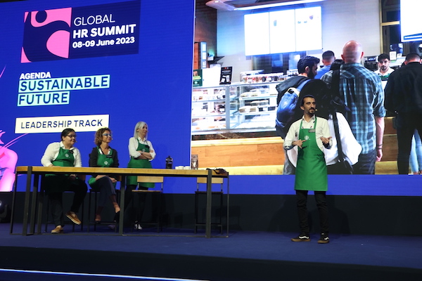 Kahve markası, partnerlerinin deneyimini uluslararası insan kaynakları zirvesinde paylaştı