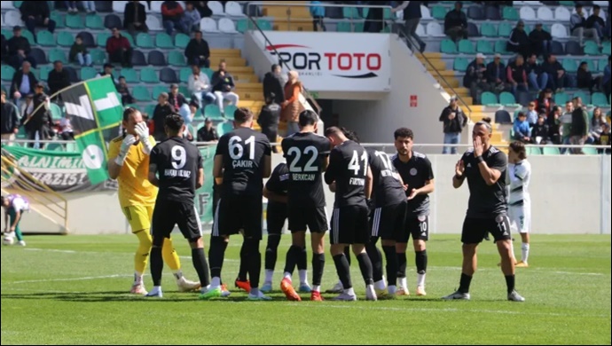 Karaköprü'de, Nefesler Tutuldu! Şampiyonluk Turu Haftaya