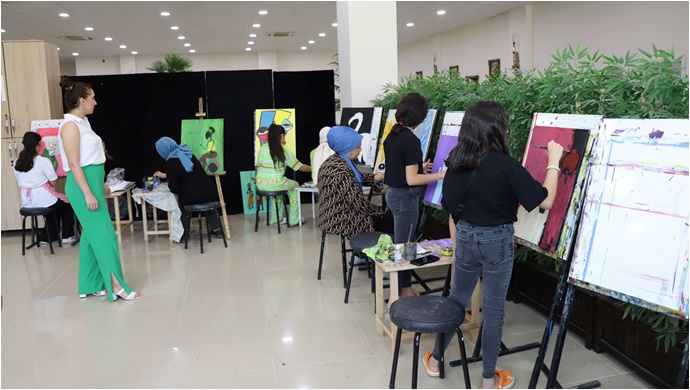 Karamek Kursları Kadınlara Yeni Ufuklar Açıyor