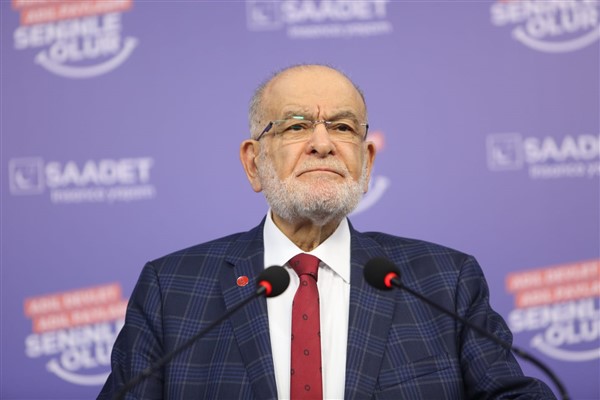 Karamollaoğlu, D-8’in 25. kuruluş yıl dönümünü kutladı