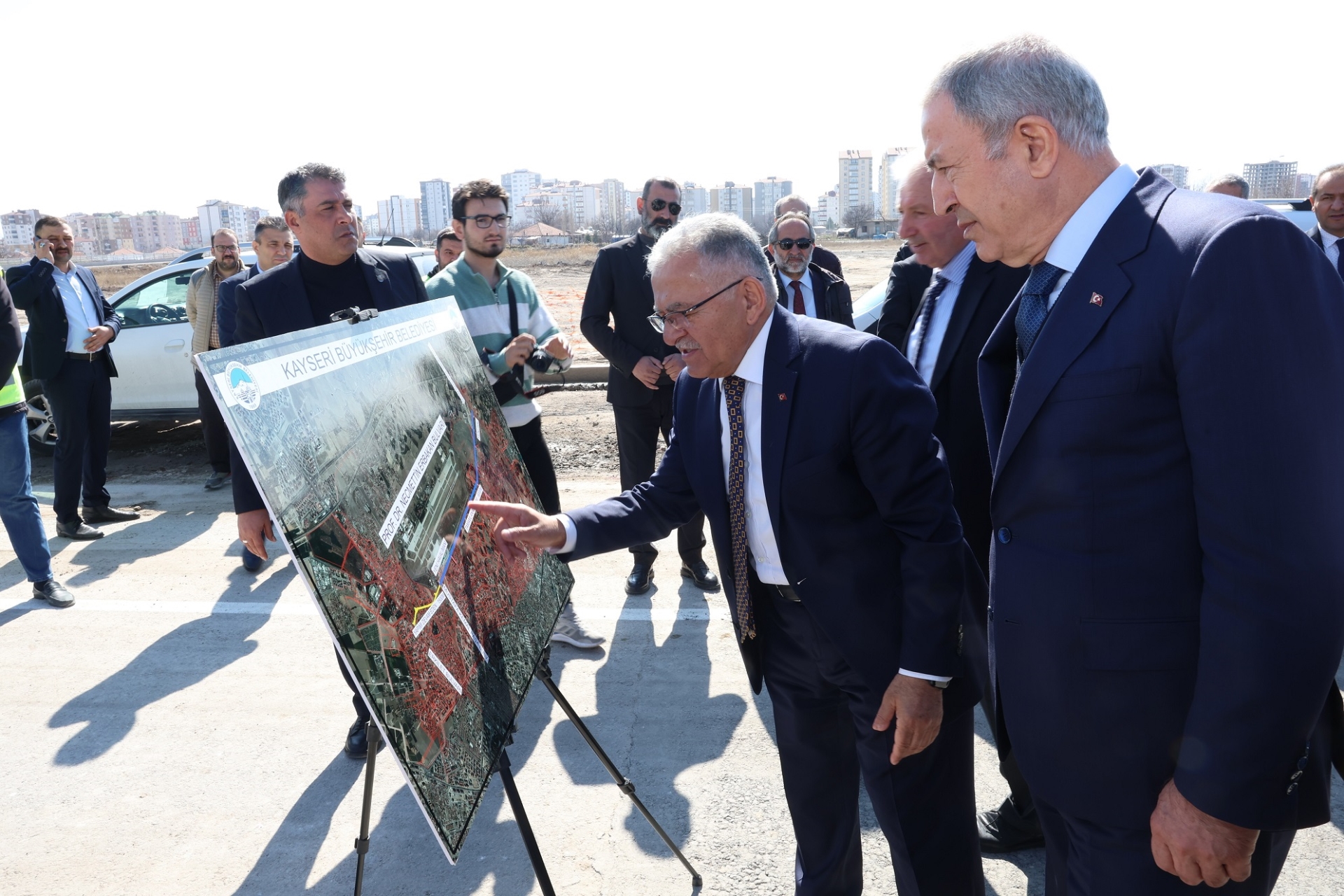 Kayseri'de 7 adet köprülü kavşak, 11 adet köprü, 35 adet yeni bulvar hizmete açıldı