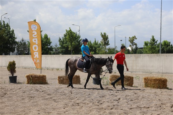 Kayseri'de “Atlı Tur” hizmeti