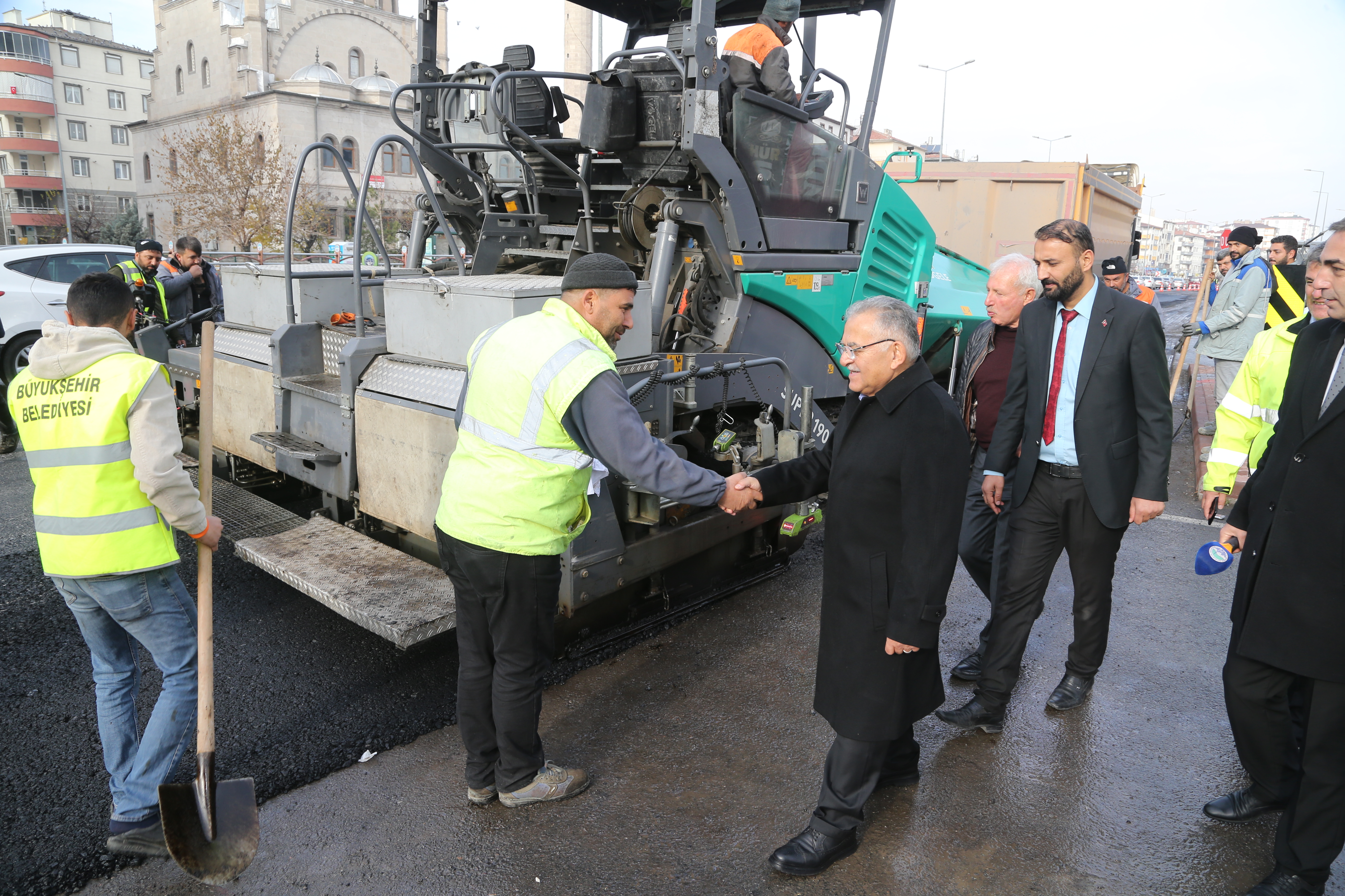 Kayseri'de Erkilet Bulvarı yenileniliyor