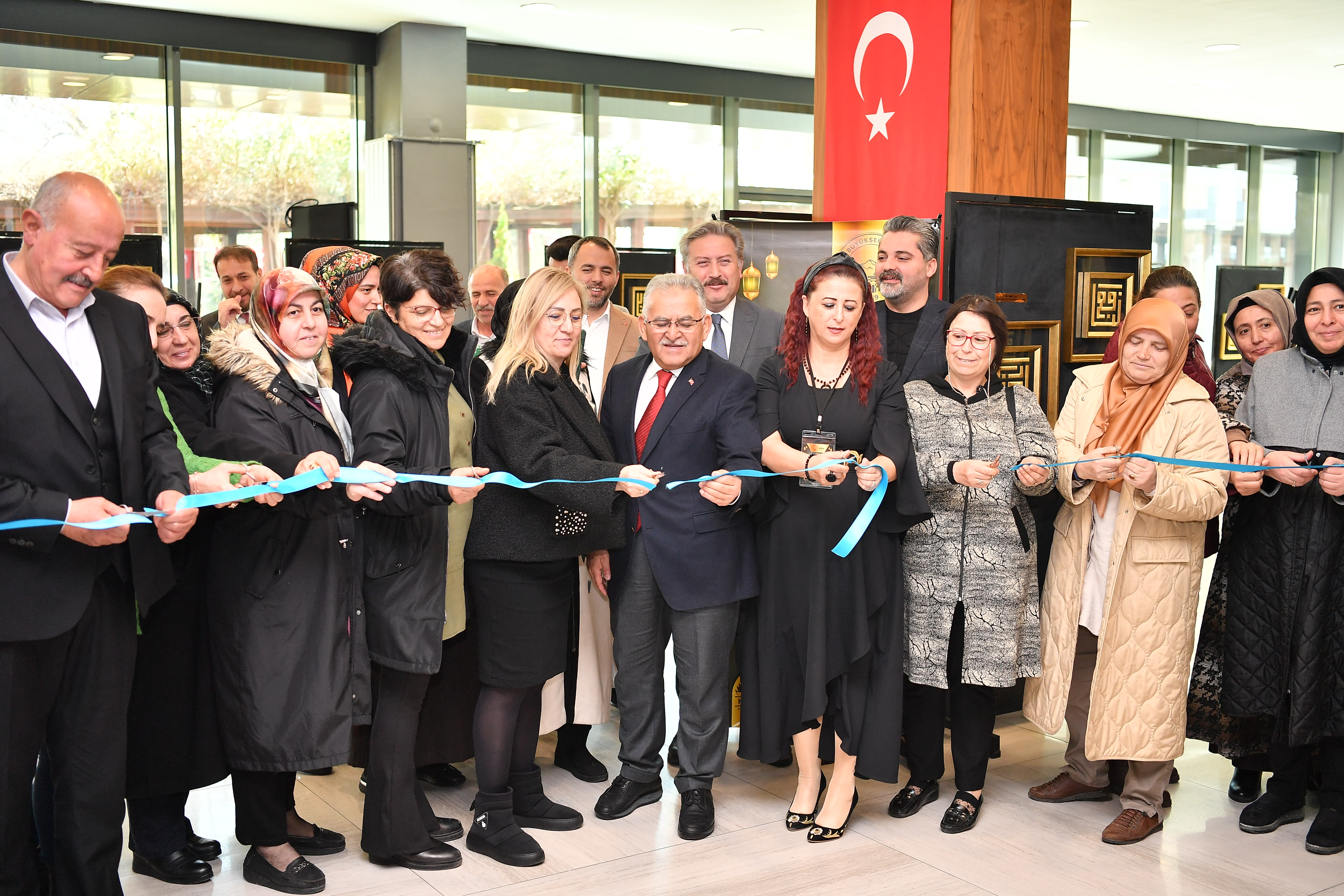 Kayseri’de  Esma’ül-Hüsna Sergisi açıldı