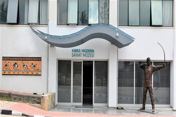Kıbrıs Modern Sanat Müzesi haftanın 6 günü ziyarete açık