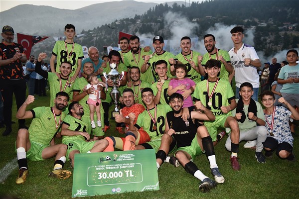 Kızıldağ Yaylası Karaisalı Köyler Arası Futbol Turnuvası sona erdi