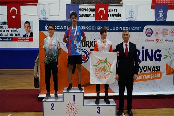 Kocaeli'de uzun mesafe ve sürat yarışlarında madalyalar sahiplerini buldu