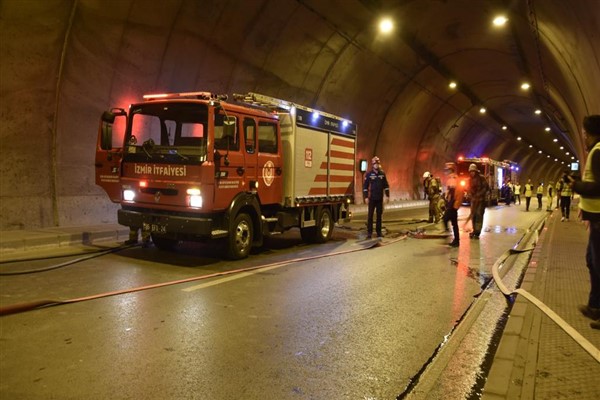 Konak Tüneli’nde yangın tatbikatı yapıldı