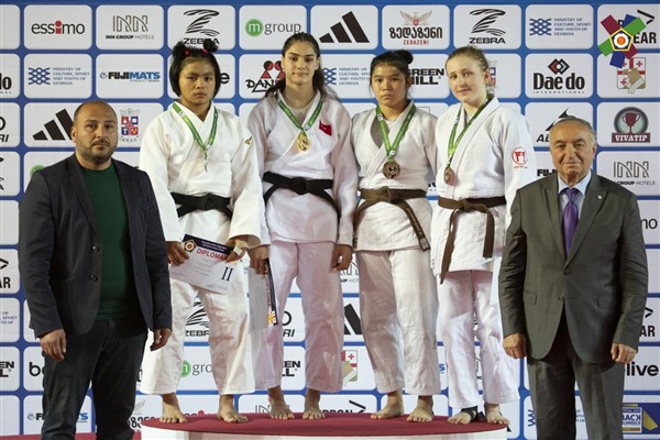 Konya Büyükşehir Belediyesporlu judocular 2 altın, 1 bronz madalya kazandı
