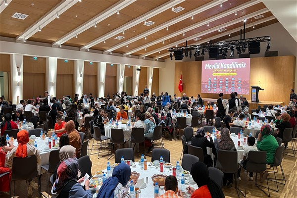Konya büyükşehir yetim ve öksüzleri Mevlid Kandili'nde buluşturdu