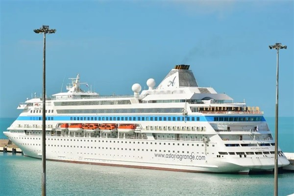 Kruvaziyer turizminin yıl sonu hedefi 1.5 milyon ziyaretçiye ulaşmak