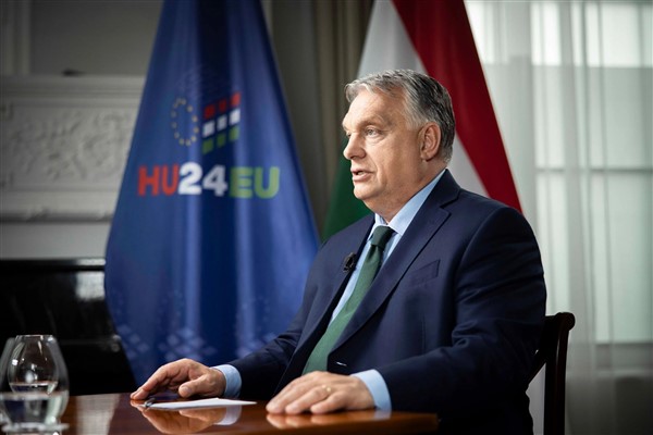 Macaristan Başbakanı Orban, Çin'de