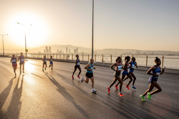 Maraton İzmir farkındalık yaratmaya koşuyor