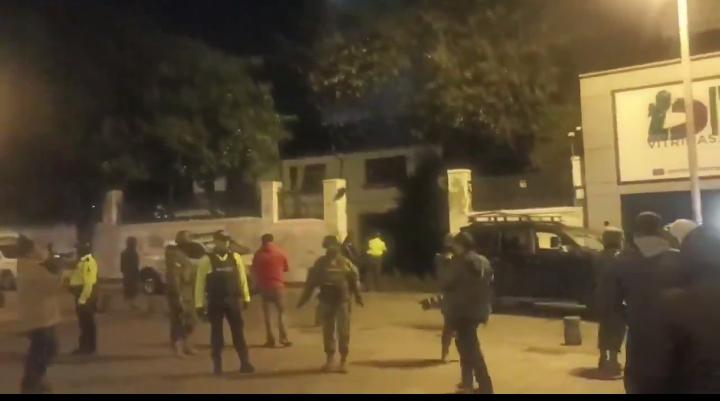 Meksika Ekvador'u Uluslararası Adalet Divanı'na şikayet ediyor