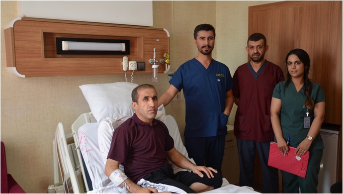 Mide Tüp Haline Getirilip Yemek Borusuna Bağlandı