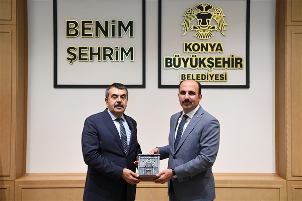 Milli Eğitim Bakanı Tekin'den Konya Büyükşehir Belediye Başkanı Altay’a ziyaret