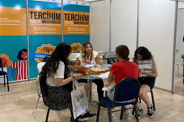 Moda endüstrisi gençlerin tercihinin tekstil mühendisliği olmasını istiyor