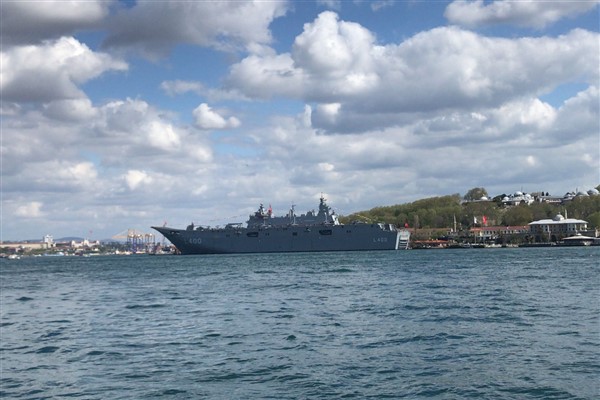 MSB: “TCG Anadolu gemimiz, İzmir Limanı'nı ziyaret ediyor”