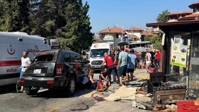 Muğla'da kaza: 1 ölü, 32 yaralı