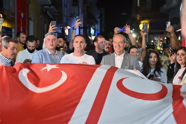 Okçular Vakfı, KKTC’de Bayrak Yürüyüşü'ne katıldı