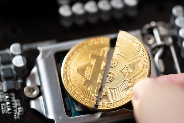 OKX Başkanı Hong Fang’dan Bitcoin yarılanma değerlendirmesi