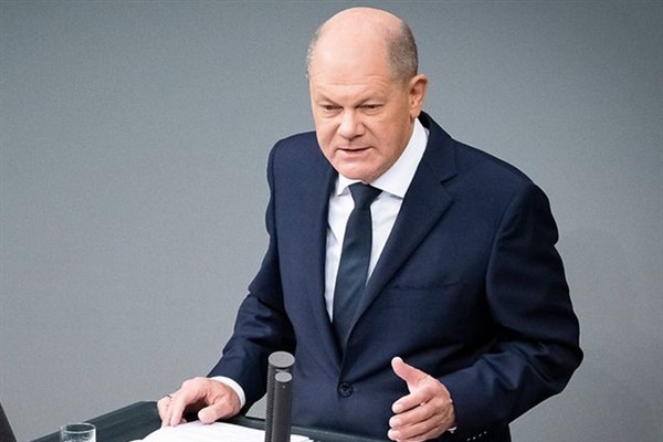 Olaf Scholz: Ukrayna'ya olan desteğimizin güçlü bir sinyalini göndermek zorundayız