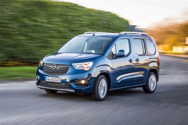 Opel ‘’Şimdi Al, Baharda Öde’’ diyor