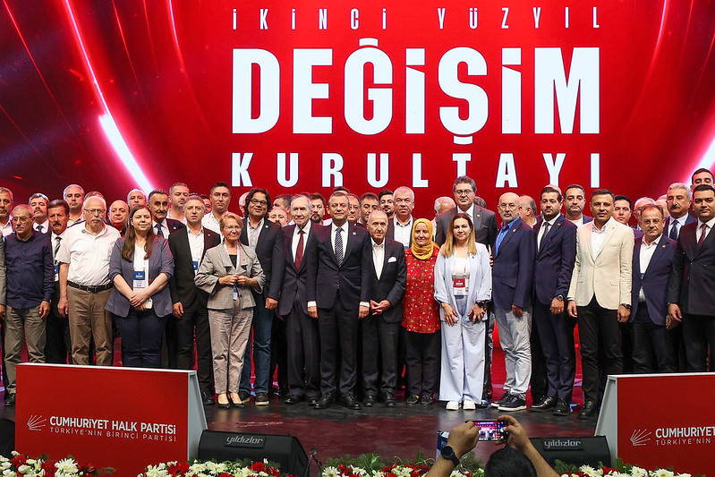Özel, CHP İkinci Yüzyıl Değişim Kurultayı'nın üçüncü gününe katıldı