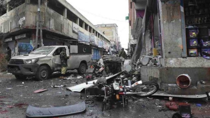 Pakistan’da bombalı saldırı