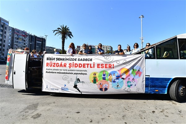 PERGEL üyesi kadınlardan şiddete karşı farkındalık eylemi