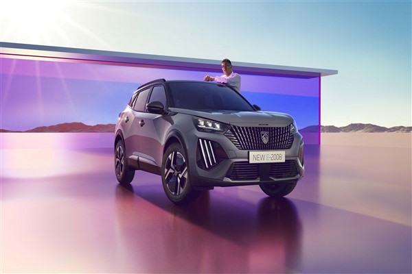 Peugeot 2008 yenilendi