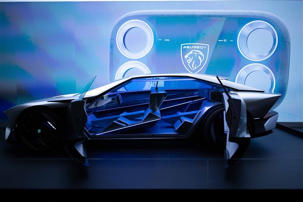 Peugeot, Inception ve Hypersquare’i VivaTech 2024’te sergiledi