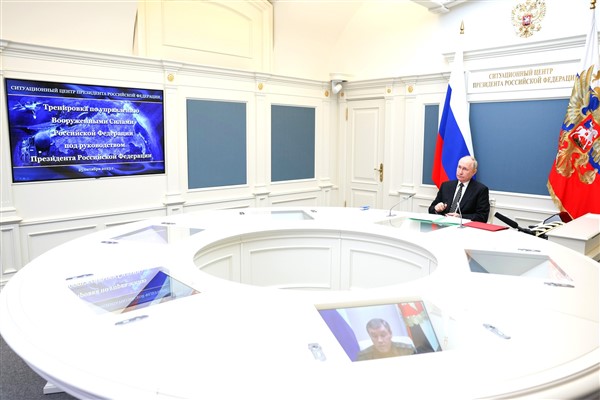 Putin, stratejik caydırıcılık kuvvetleriyle bir eğitim gerçekleştirdi
