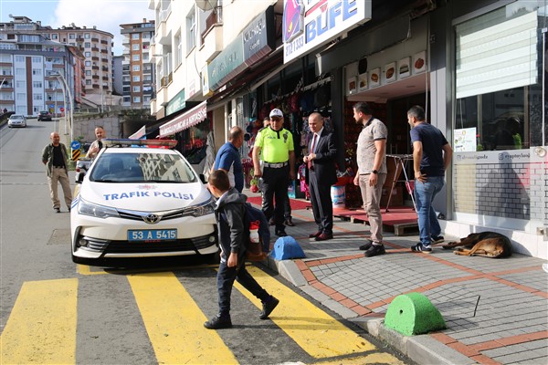 Rize İl Emniyet Müdürü Türesin, okul çevrelerinde güvenlik tedbirlerini denetledi