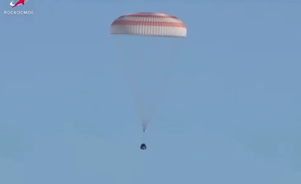 Rus kozmonotlar, ISS'de rekor sürenin ardından Dünya'ya döndü