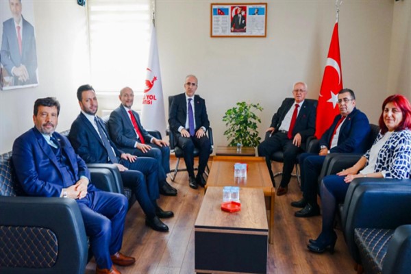 Saadet Partisi'nden siyasi partilere bayram ziyareti