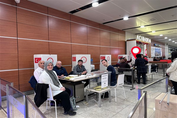 Sabiha Gökçen Havalimanı’nda oy verme işlemi başladı