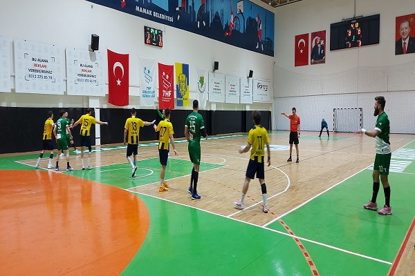 Sakarya Büyükşehir Belediyesi Hentbol Play-Off’ta rakip Mihalıcçık oldu
