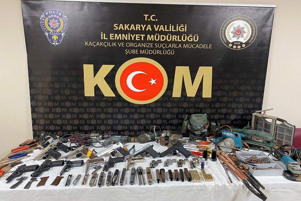 Sakarya'da silah ticareti operasyonu