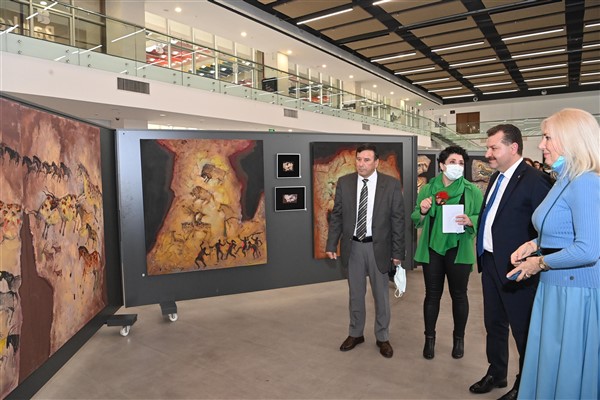 Sanatçı Yemenicioğlu eserleriyle anıldı