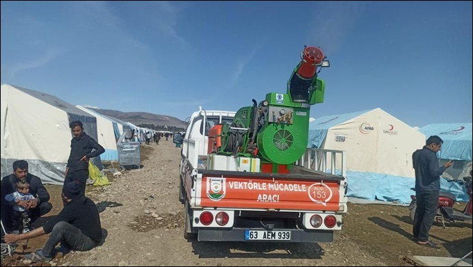 Şanlıurfa Büyükşehir Belediyesi'nden Adıyaman'da ilaçlama çalışması