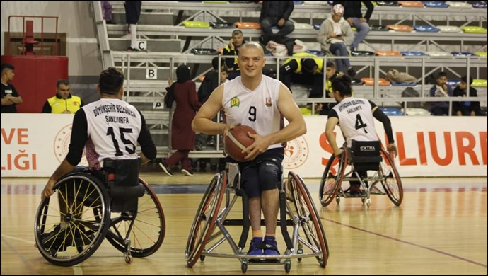 Şanlıurfa Büyükşehir Tekerlekli Sandalye Basketbol Takımı Rakibine Şans Tanımadı