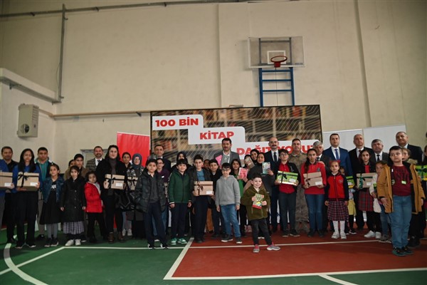 Şanlıurfa'da 100 bin kitap daha okul kütüphanelerinde yerini aldı