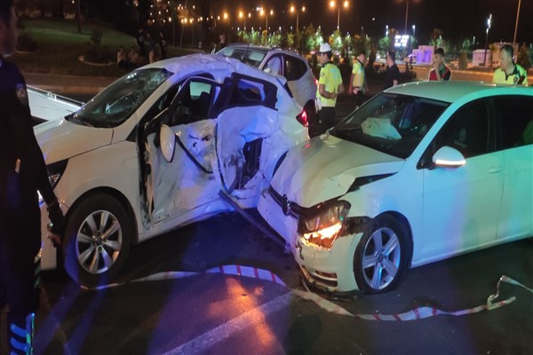 Şanlıurfa'da trafik kazası: 8 yaralı